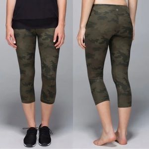Lululemon Wunder Under Crop *Full-On Luxtreme Savasana Camo Fatigue Green Size 6